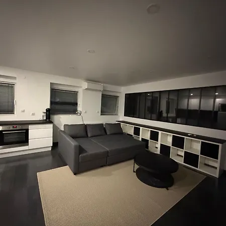 Moderne Avec Video Projecteur *