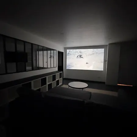 Moderne Avec Video Projecteur Διαμέρισμα